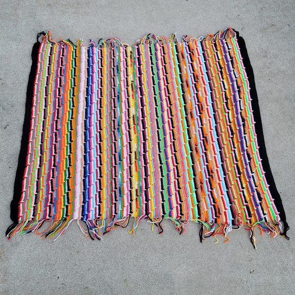 VINTAGE Rainbow Zigzag Crochet Tassel Blanket - Picture 2 of 10
